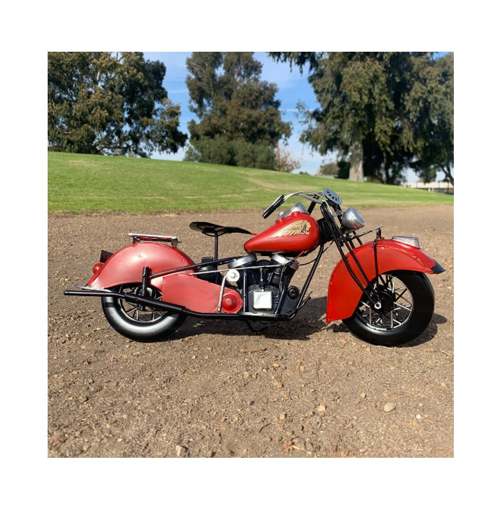1942 RED INDIAN MOTORBIKE