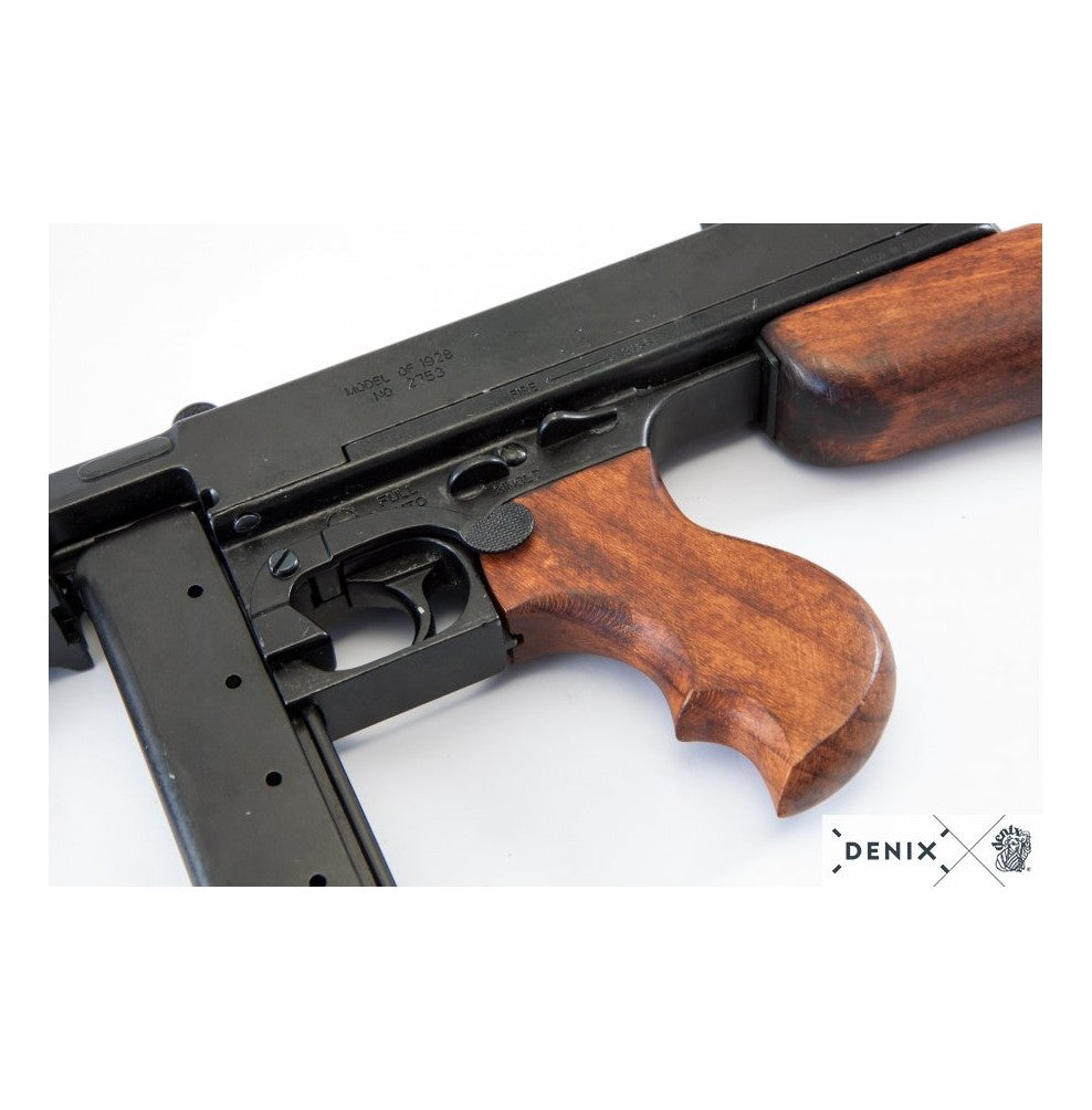 M1 THOMPSON SUBMACHINE GUN