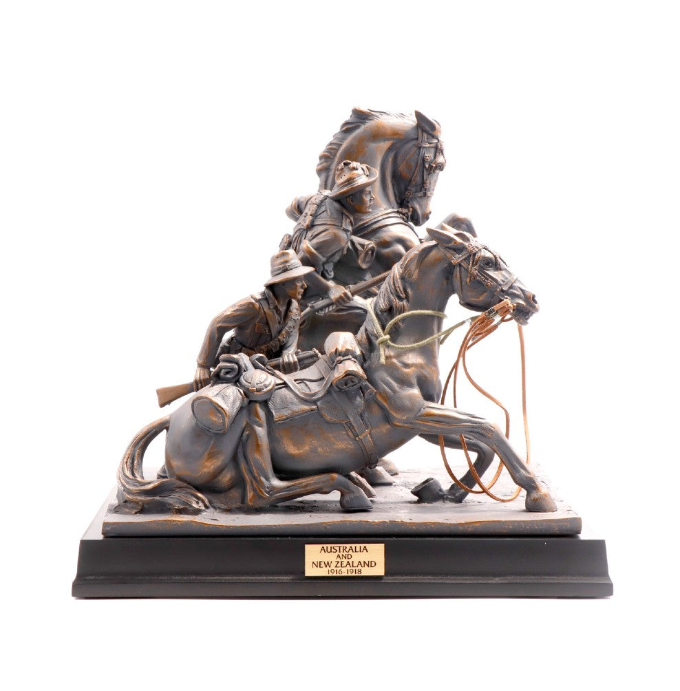 DESERT MOUNTED TROOPS FIGURINE