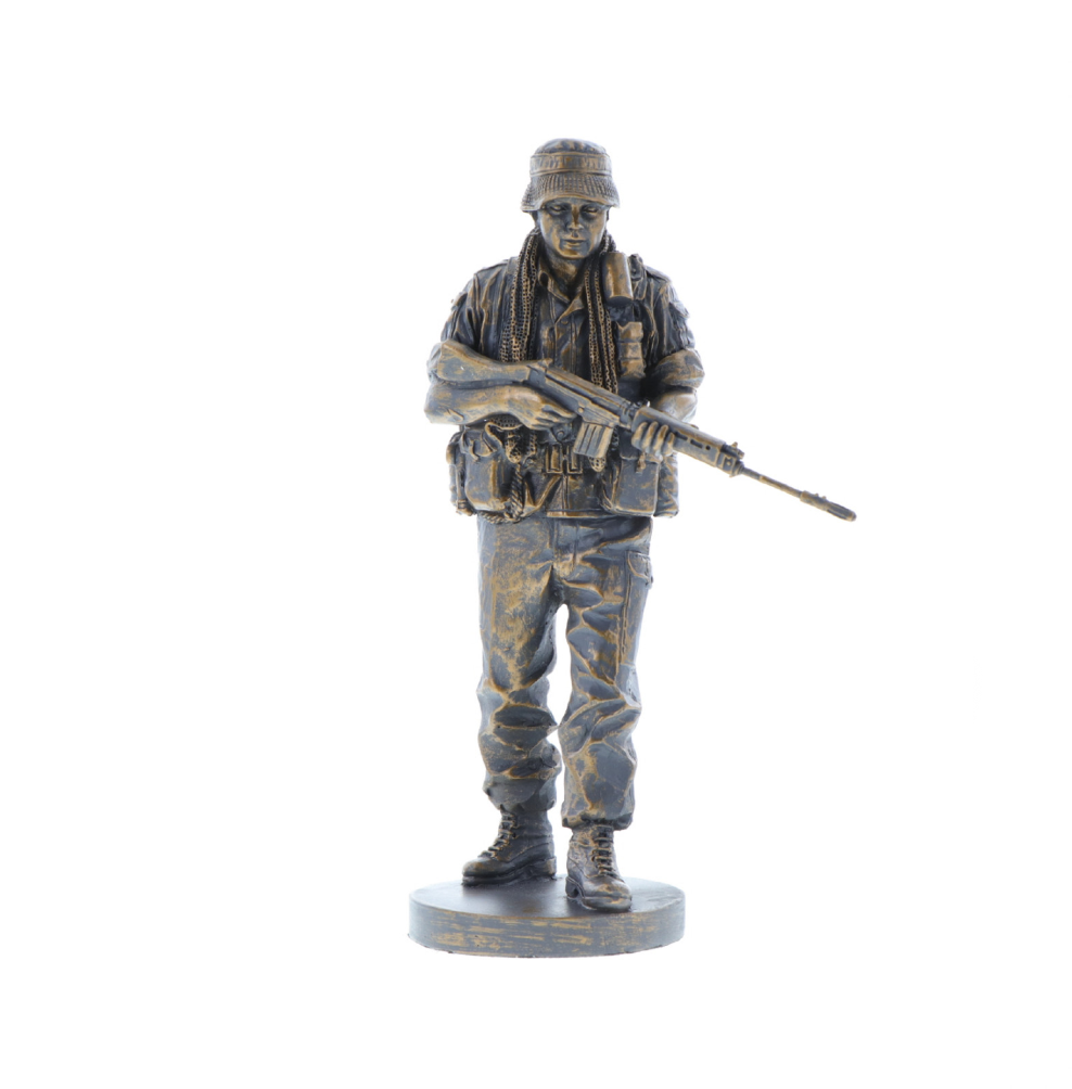 VIETNAM DIGGER FIGURINE